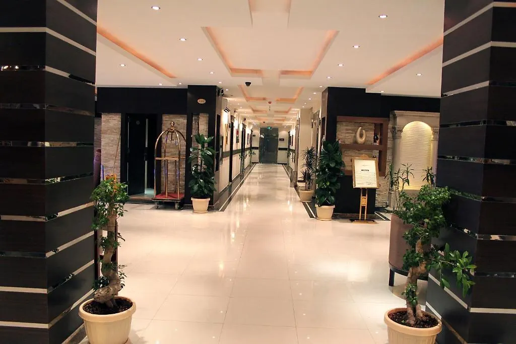 Rest Night Hotel Suites - Al Ta'Awon-Hussin Bin Ali Rijád Apartmanhotel