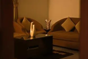 شقة فندقية الرياض ريست نايت للأجنحة الفندقية - التعاون حسين بن علي