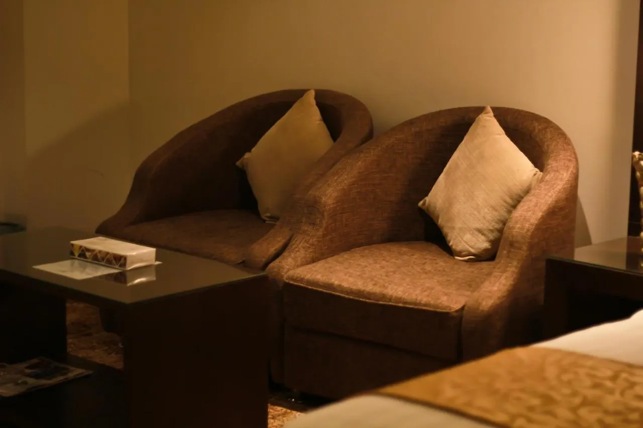 Rest Night Hotel Suites - Al Ta\'Awon-Hussin Bin Ali location